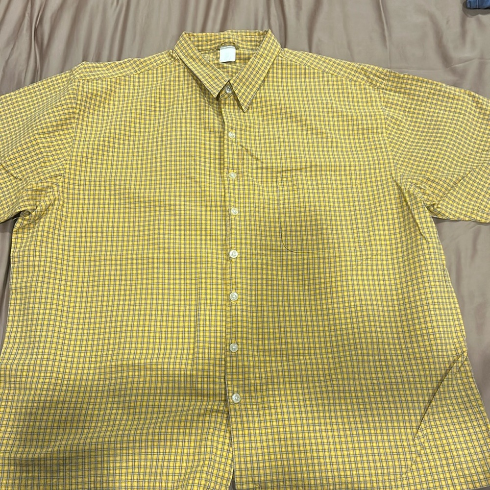 Men’s Yellow Plaid Shortsleeved collar shirt button up size xl